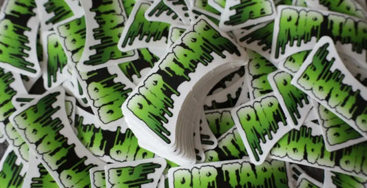 Sticker100.com Stickers som varer og tåler det meste. STICKER 100